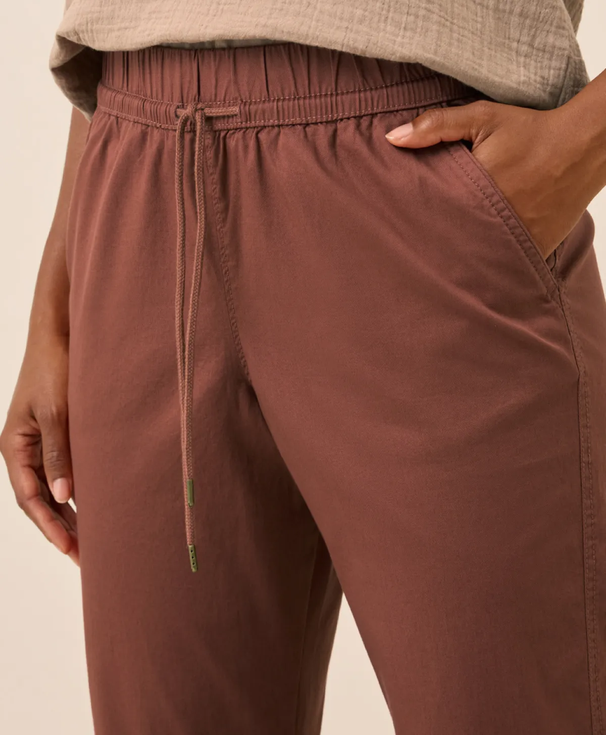 Women Pact Organic Daily Twill Ultra-High Rise Tapered Pant