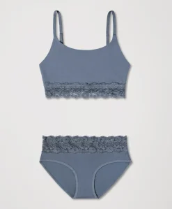 Women Pact Organic Lace Icon Set
