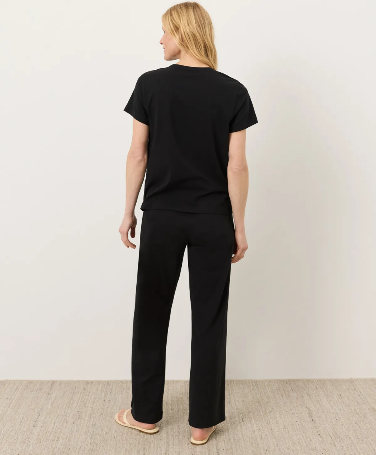 Women Pact Organic Luxe Essential Lunar Set