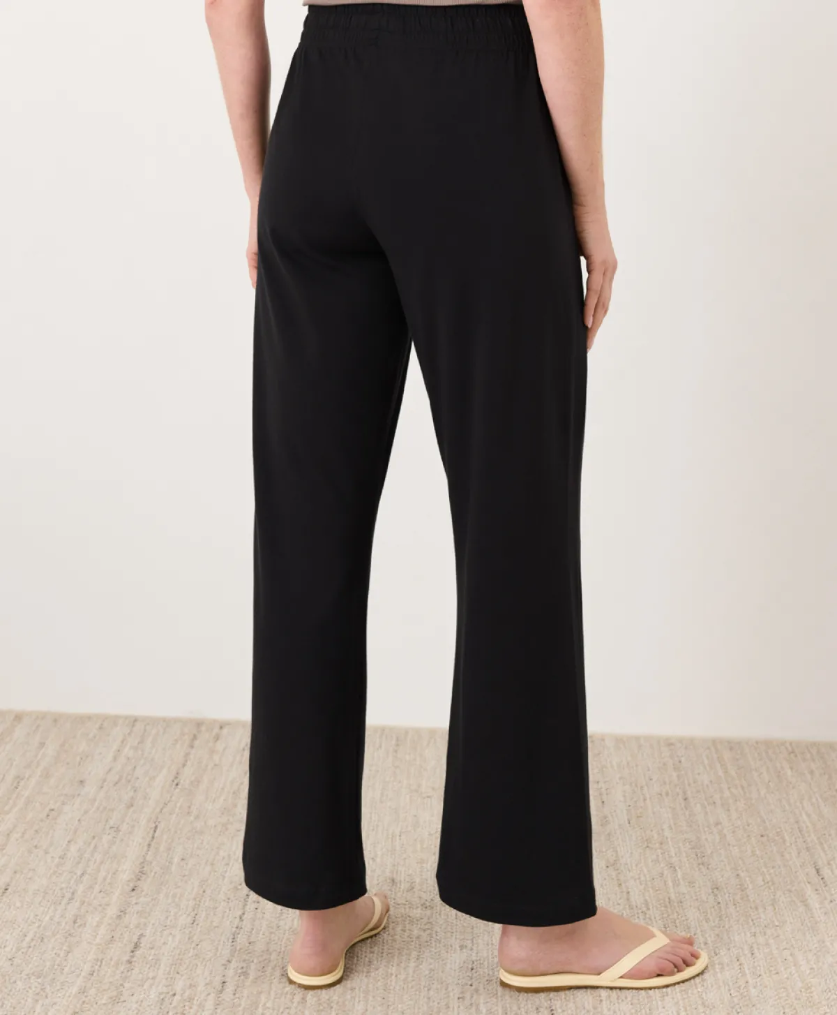 Women Pact Organic Luxe Essential Lunar Set
