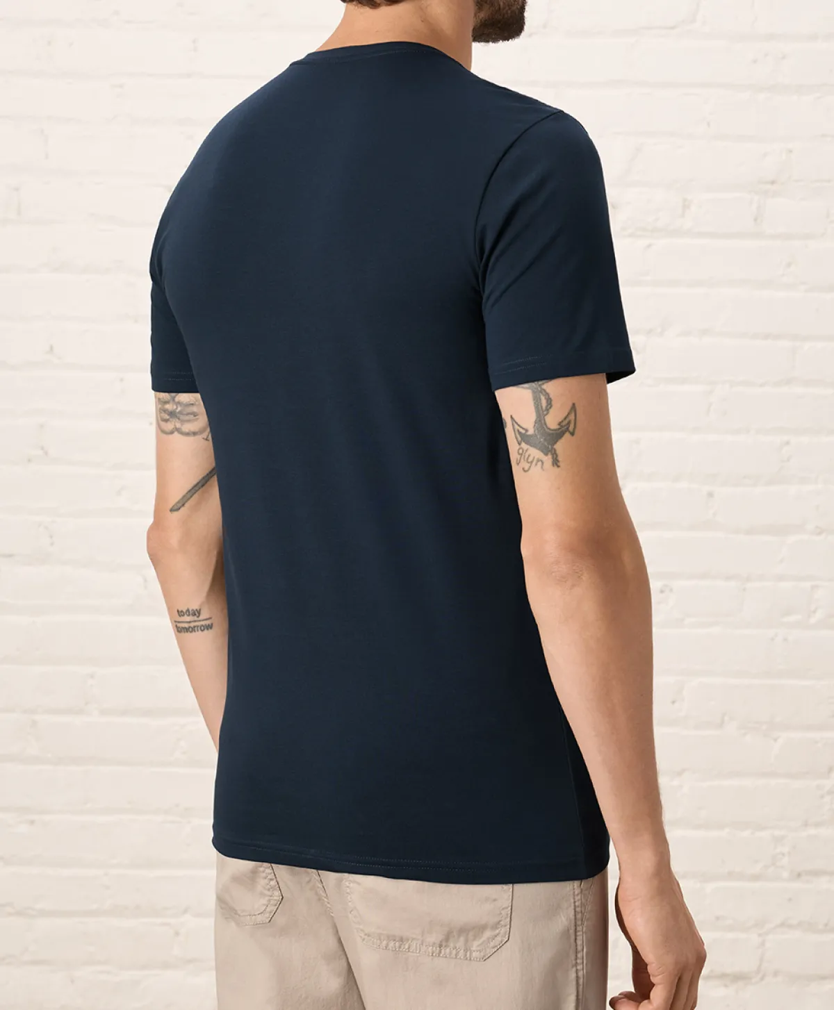 Pact Organic Luxe Essential Slim Fit Crewneck Tee