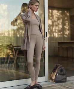 Women Pact Organic On The Go-To Core Set