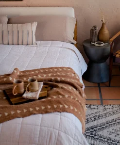 Women Pact Organic Quilt