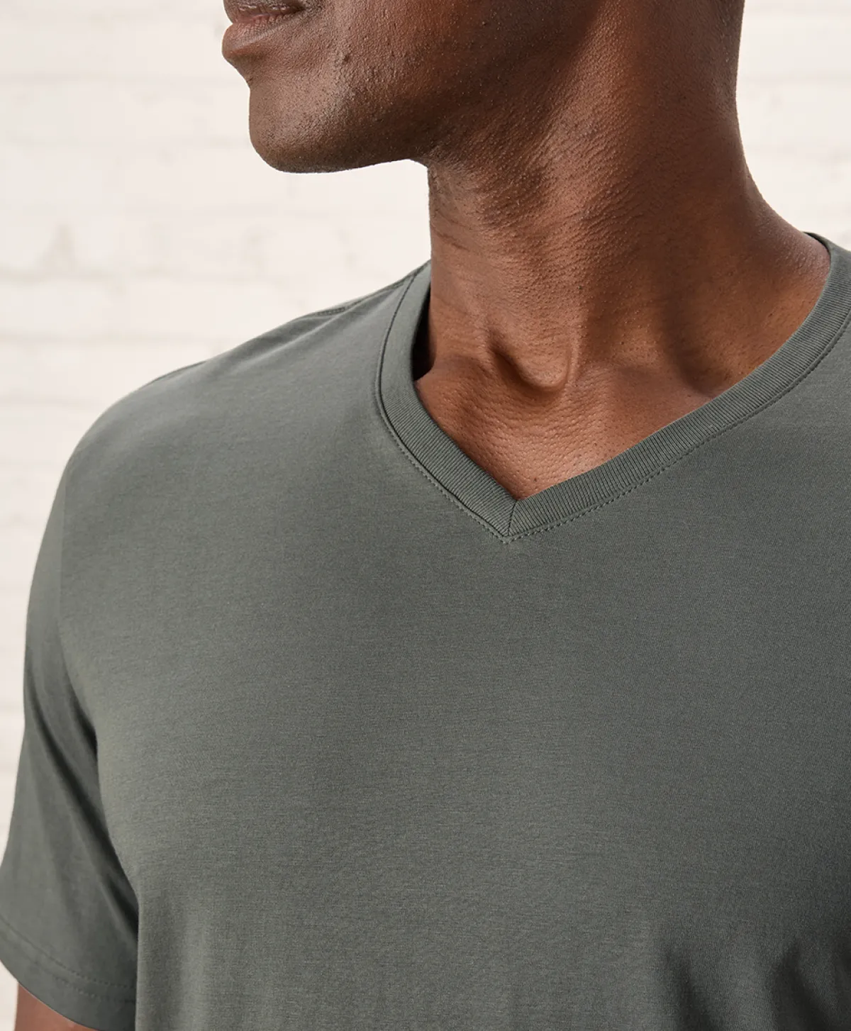 Pact Organic Softspun Essential V-Neck Tee