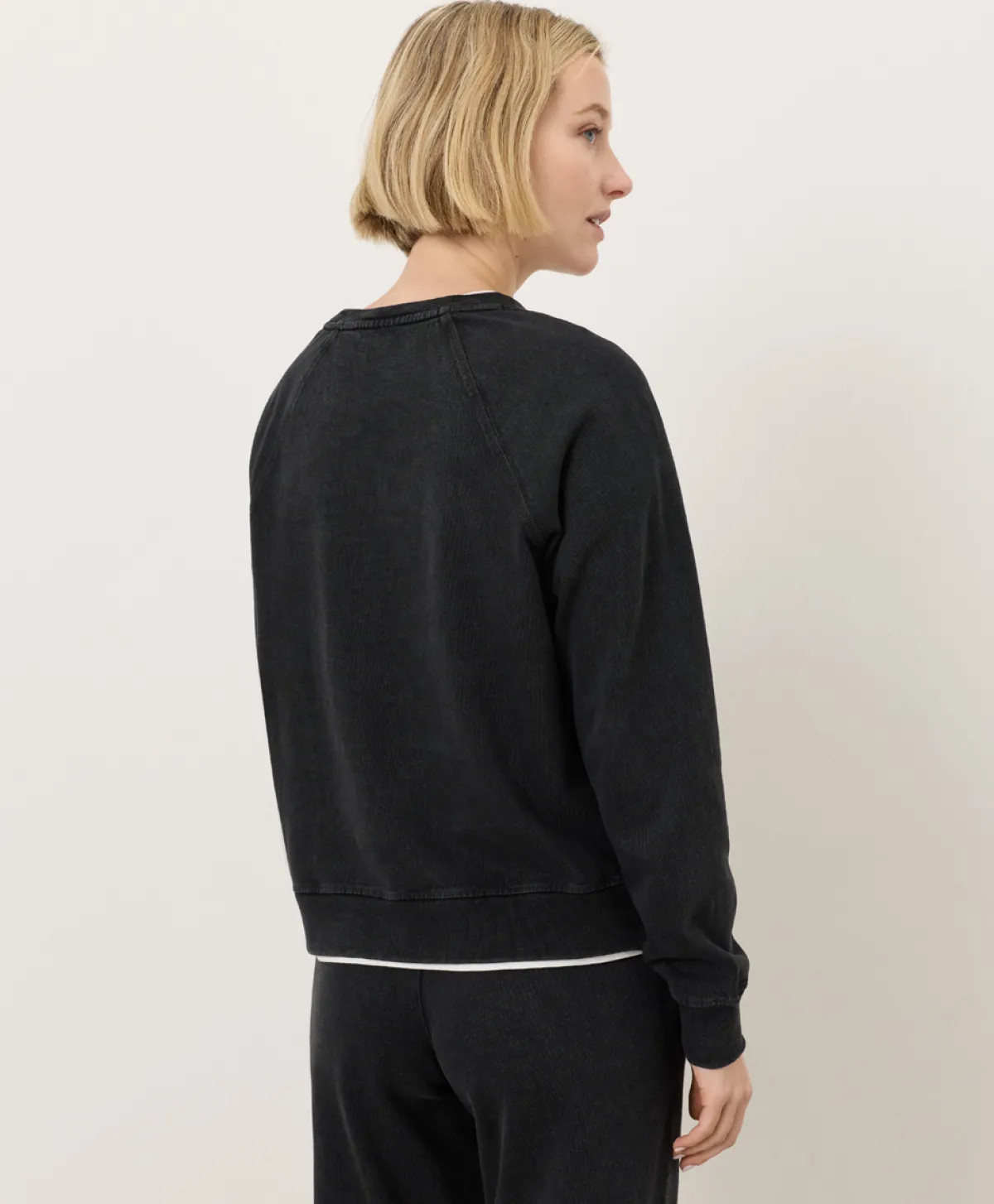 Women Pact Organic Weekends Relaxed Raglan Sweatshirt